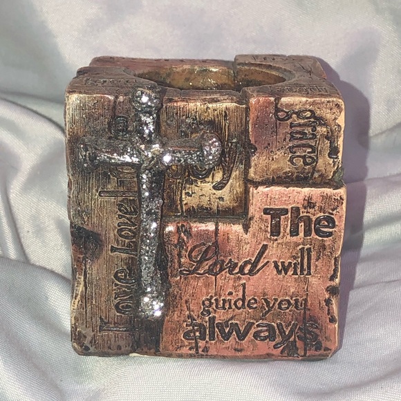 Candle holder cube Cross Jesus 4 sided Peace Strength Love Trust Faith Hope - Picture 5 of 8